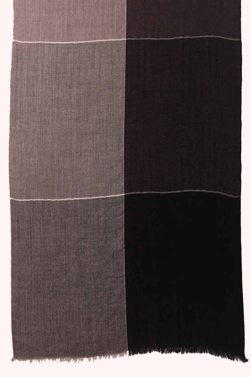 Shadow Blocks Herringbone Wool Scarf - Black Grey | SVEŽElife